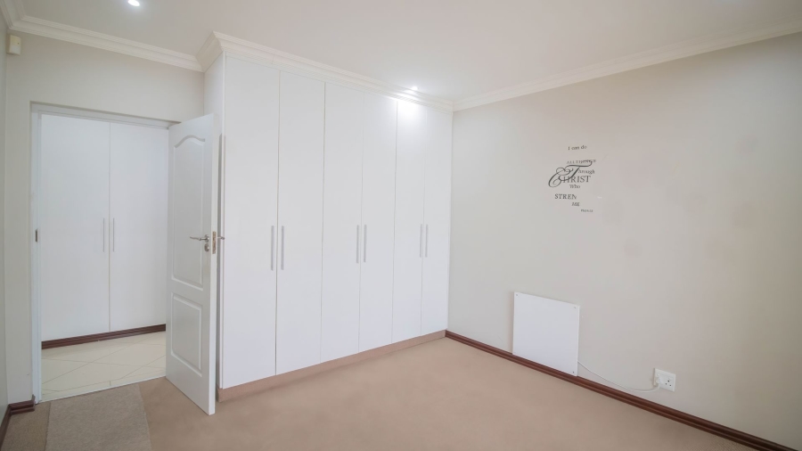 4 Bedroom Property for Sale in Beacon Bay Eastern Cape